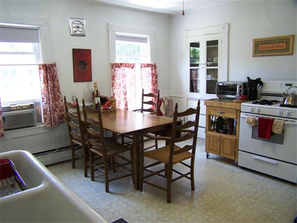 54 Red Spring Road Andover, MA 01810 - Photo 5 of 17 Gallery Image 5