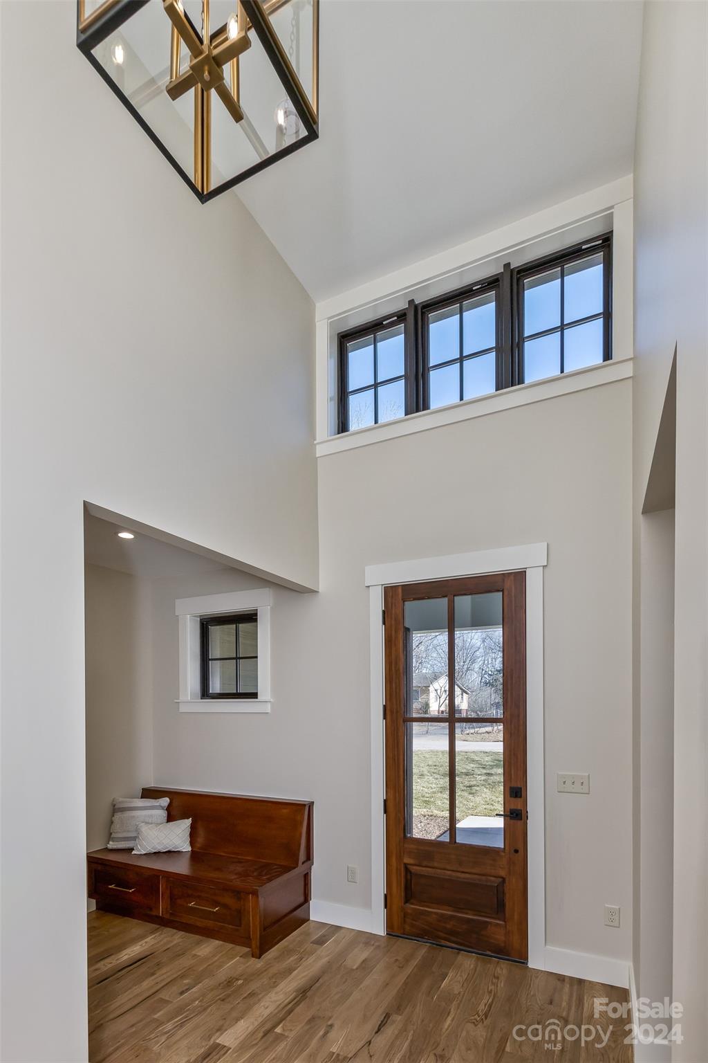 157 Gashes Creek Road Asheville, NC 28805 - Photo 4 of 43 a living room with furniture