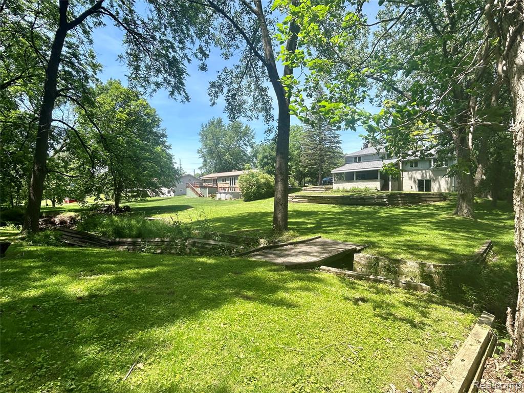 1457 West Avon Road Rochester Hills, MI 48309 - Photo 32 of 42