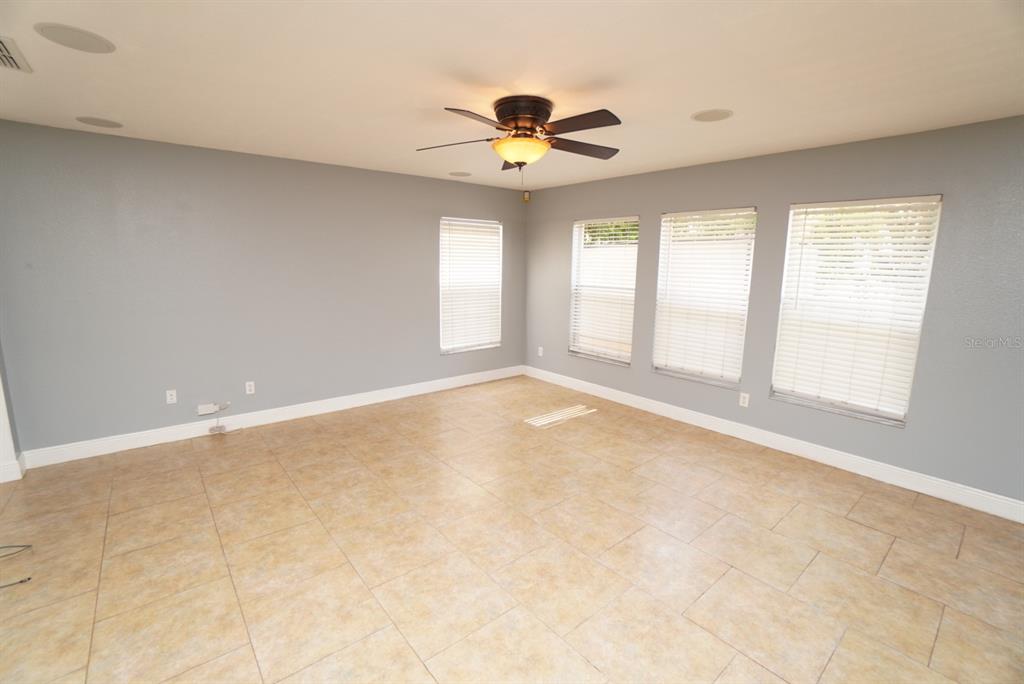 113 Rona Lane Davenport, FL 33897 - Photo 2 of 16