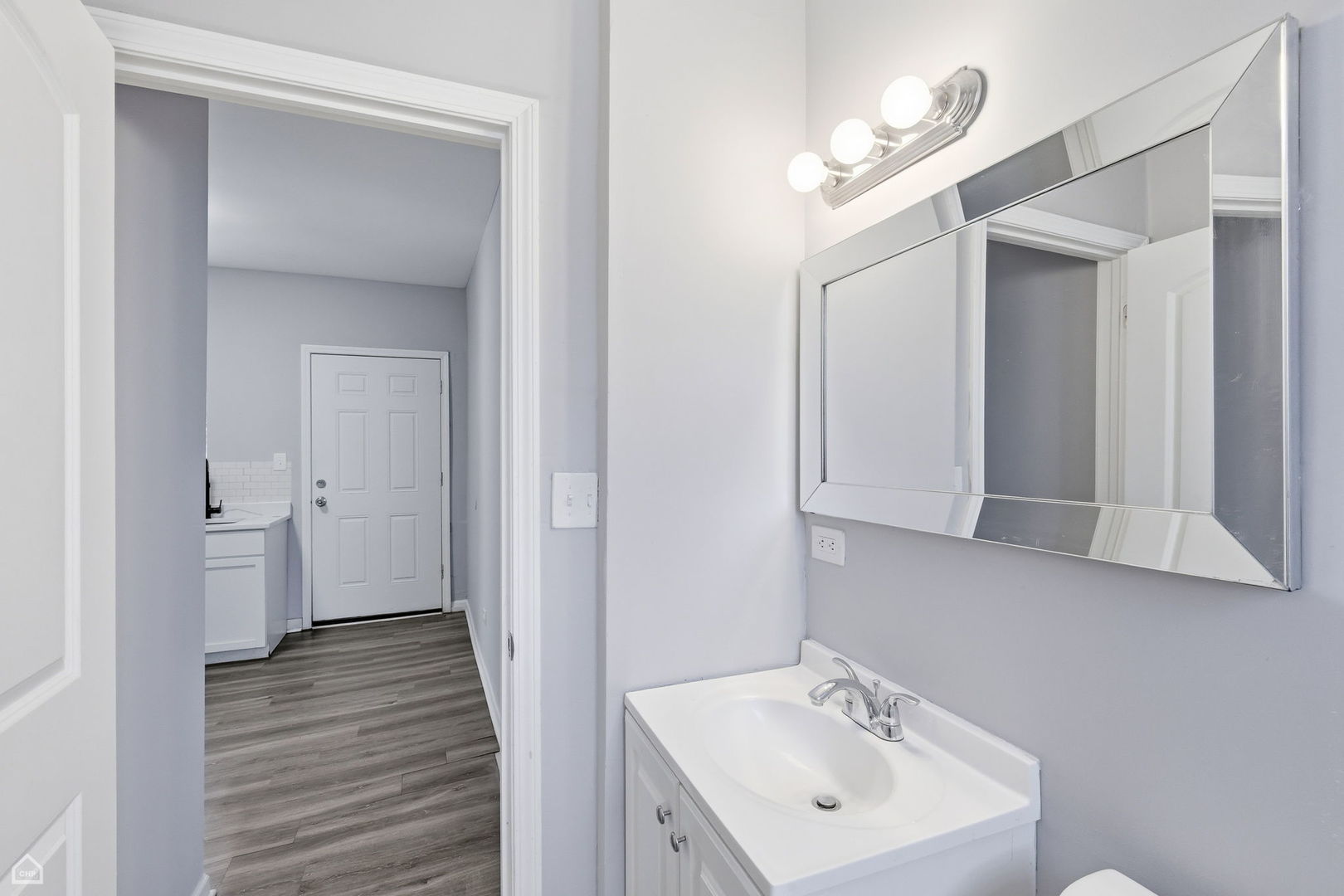 16 East 118th Place, Unit 1F Chicago, IL 60628 - Photo 9 of 14