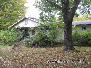 845 Asbury Road Candler, NC 28715 - Photo 5 of 6 Gallery Image 5