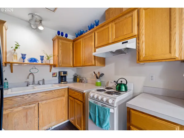 $275,000 | 3411 Domingo Court, Unit 3, Tillamook, OR 97141