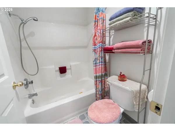 $275,000 | 3411 Domingo Court, Unit 3, Tillamook, OR 97141