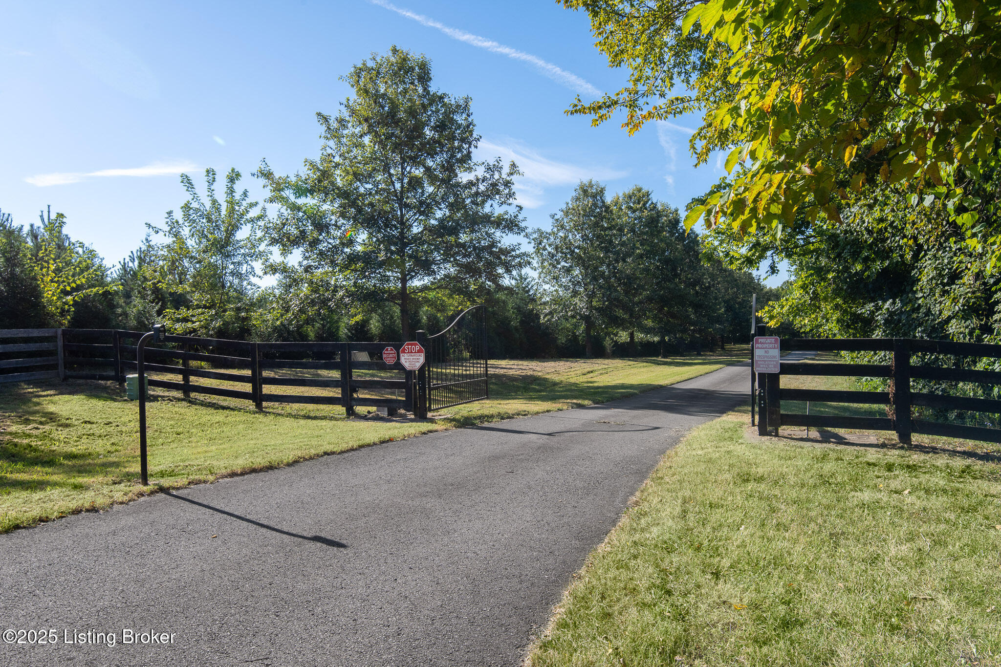 16716 Dry Ridge Road Louisville, KY 40299 - Photo 12 of 17 16716 Dry Ridge Rd-12