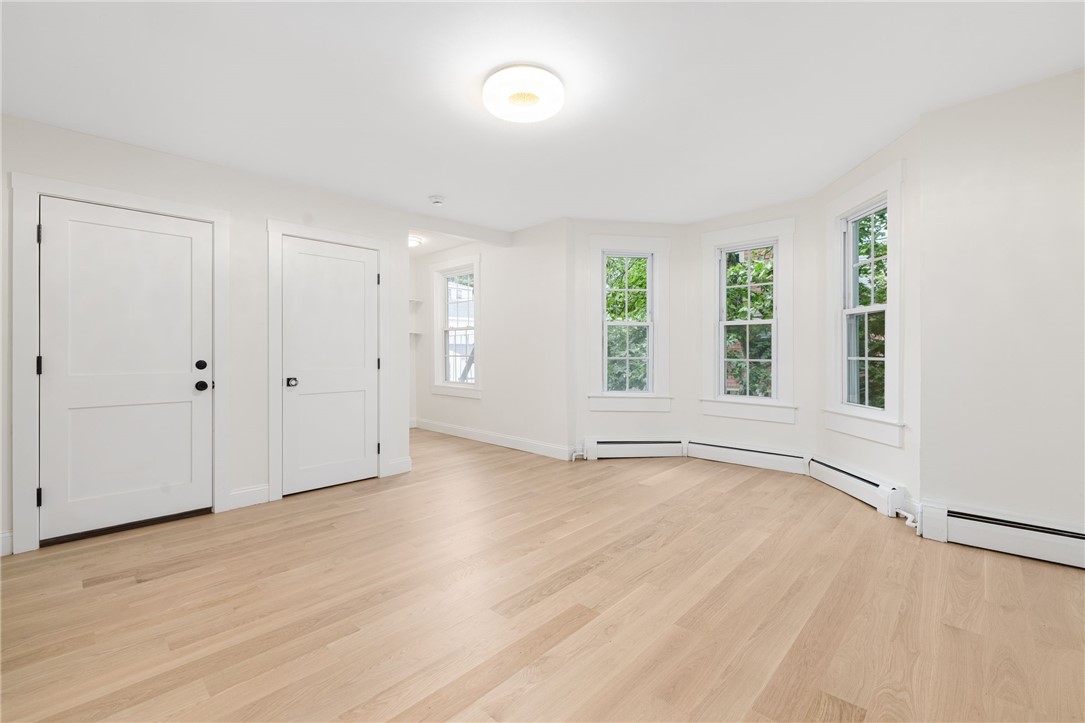 28 Young Street, Unit 2 Newport, RI 02840 - Photo 4 of 18