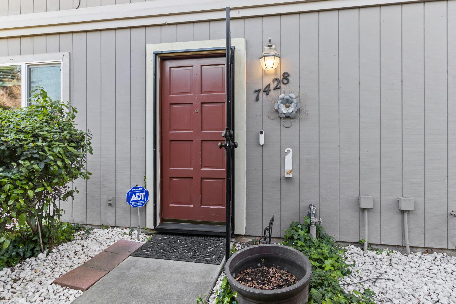7428 Ranch Avenue Citrus Heights, CA 95610 - Photo 5 of 49 a front view of a house with garden