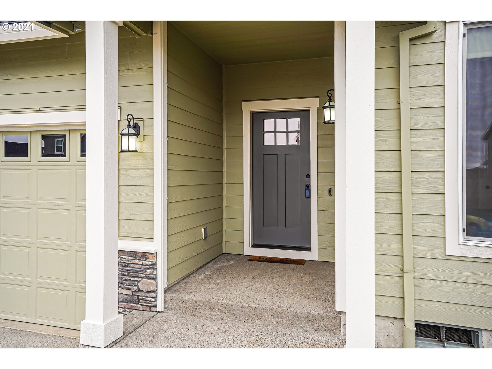 6053 Northeast Tuscan Loop Albany, OR 97321 - Photo 2 of 32 Gallery Image 2