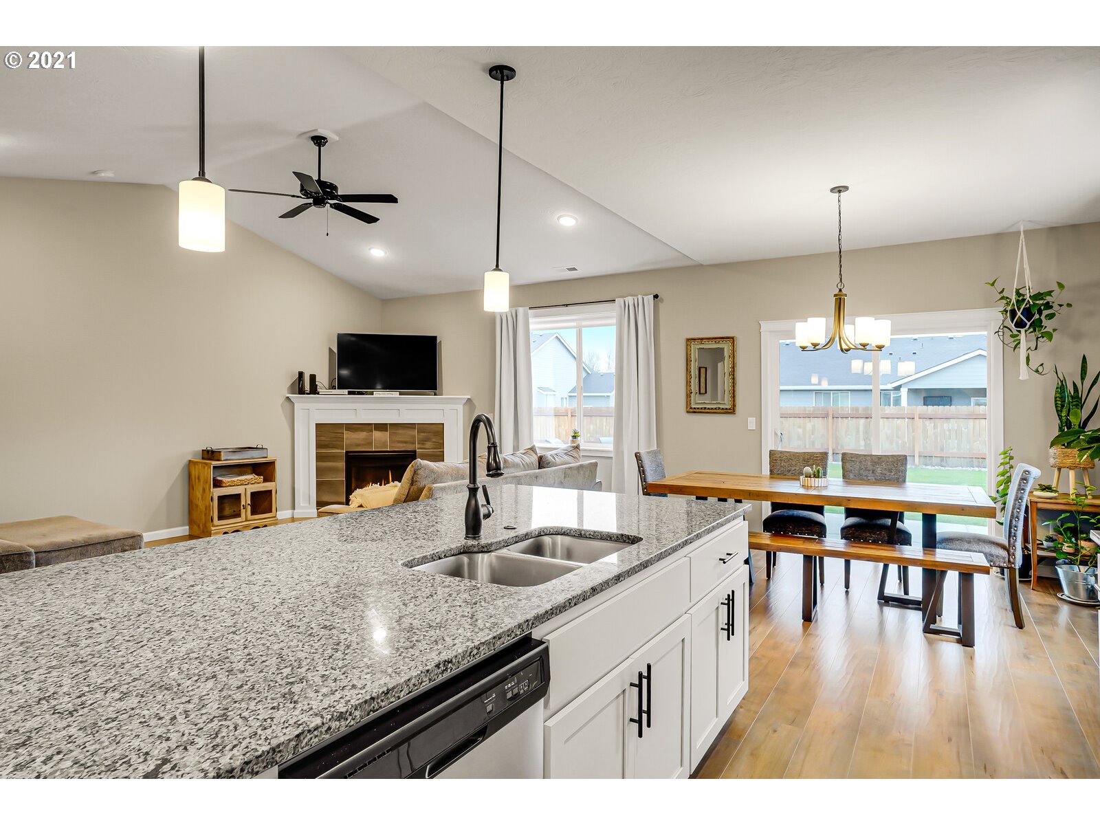 6053 Northeast Tuscan Loop Albany, OR 97321 - Photo 12 of 32 Gallery Image 12
