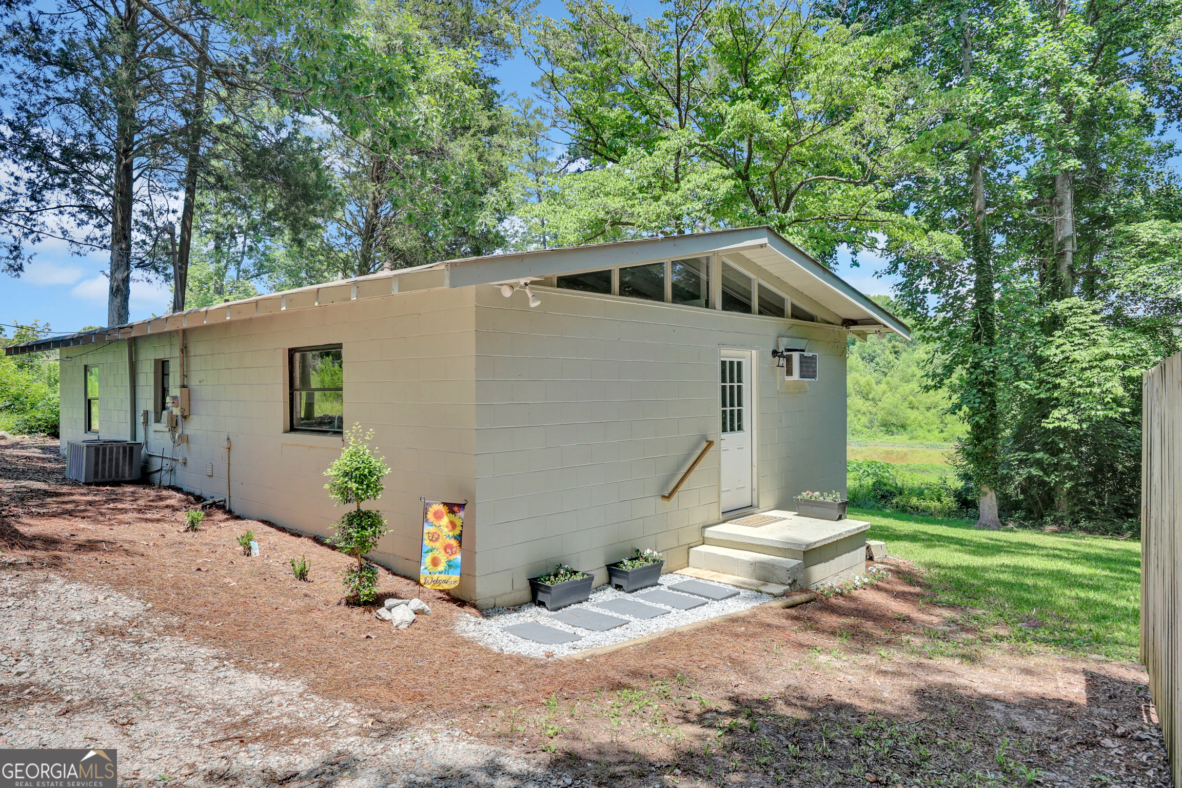 128 Flatrock Road Eatonton, GA 31024 - Photo 7 of 35