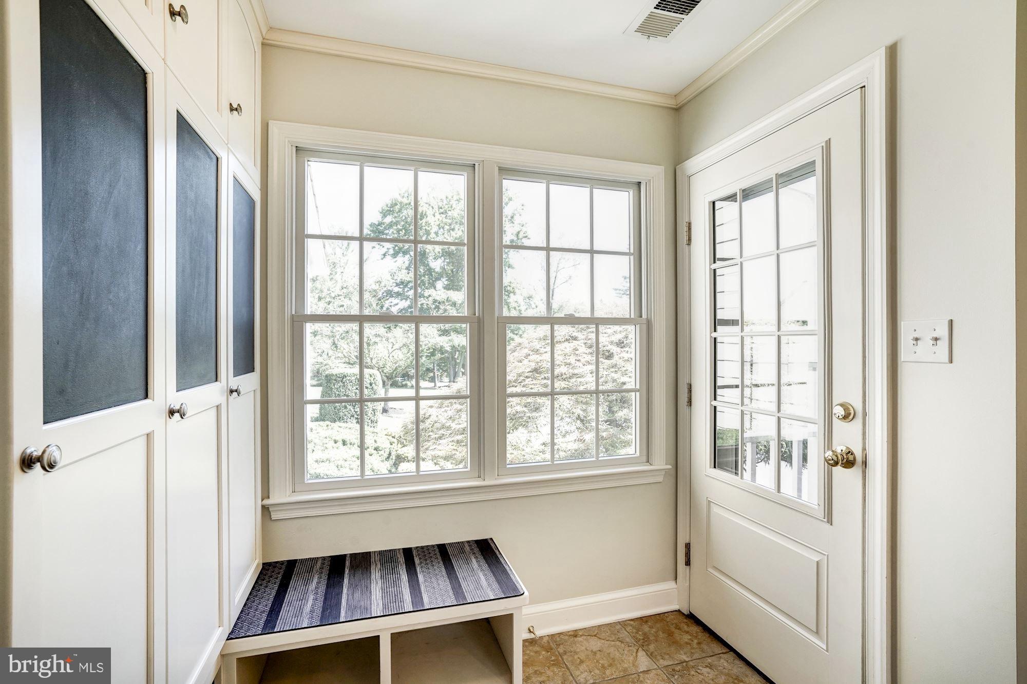 14604 Springfield Road Darnestown, MD 20874 - Photo 21 of 40 Renovated mudroom with separate entrance