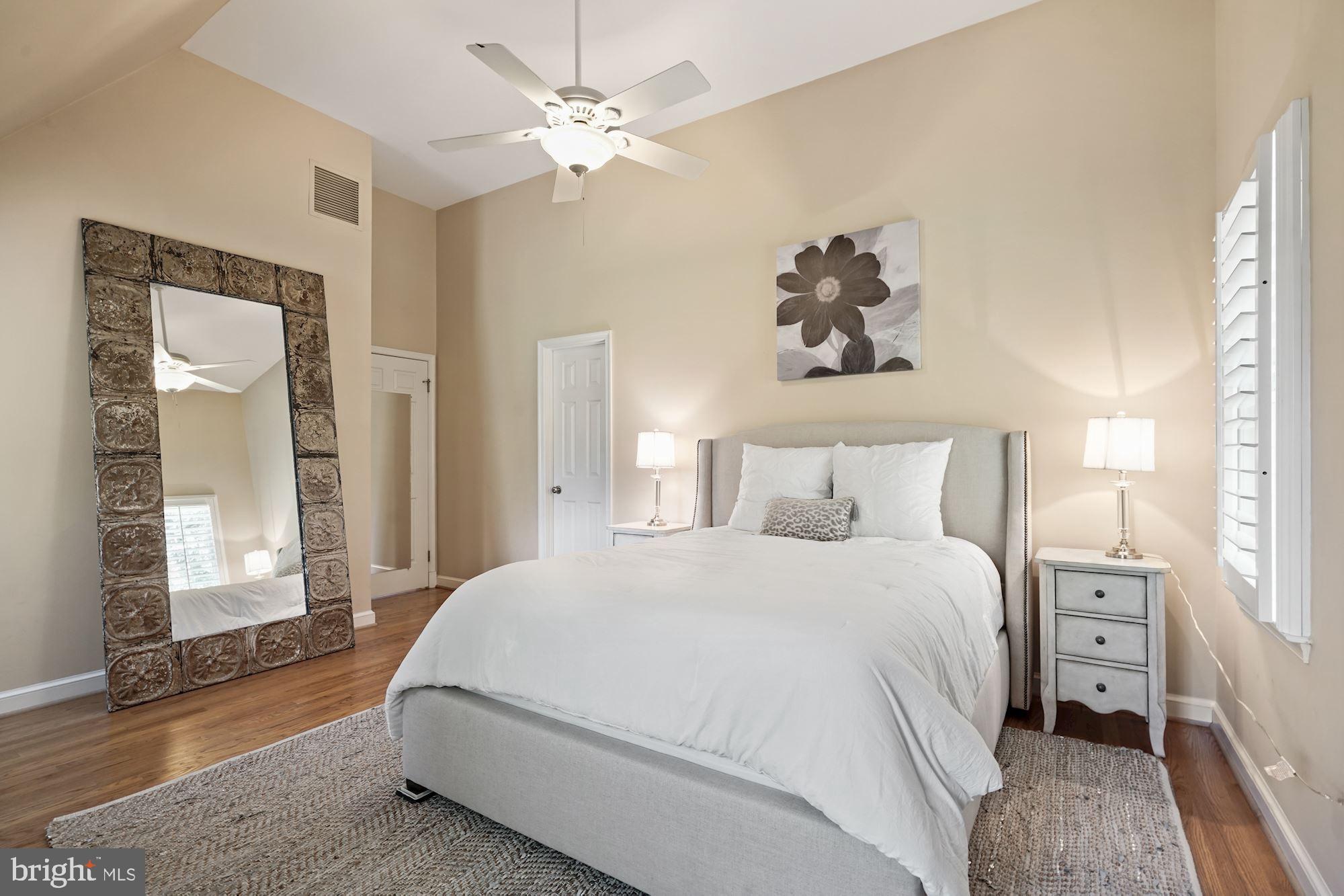 14604 Springfield Road Darnestown, MD 20874 - Photo 23 of 40 Master bedroom