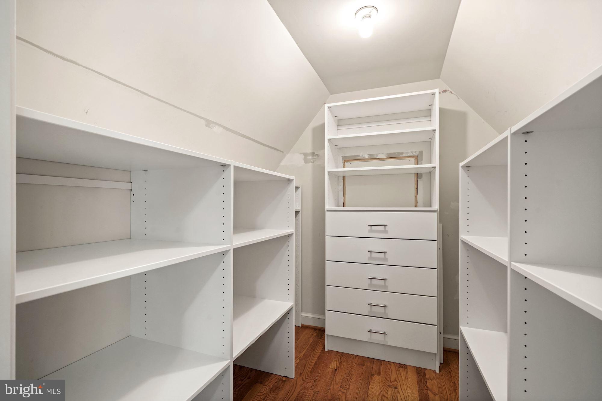 14604 Springfield Road Darnestown, MD 20874 - Photo 26 of 40 Walk-in closet