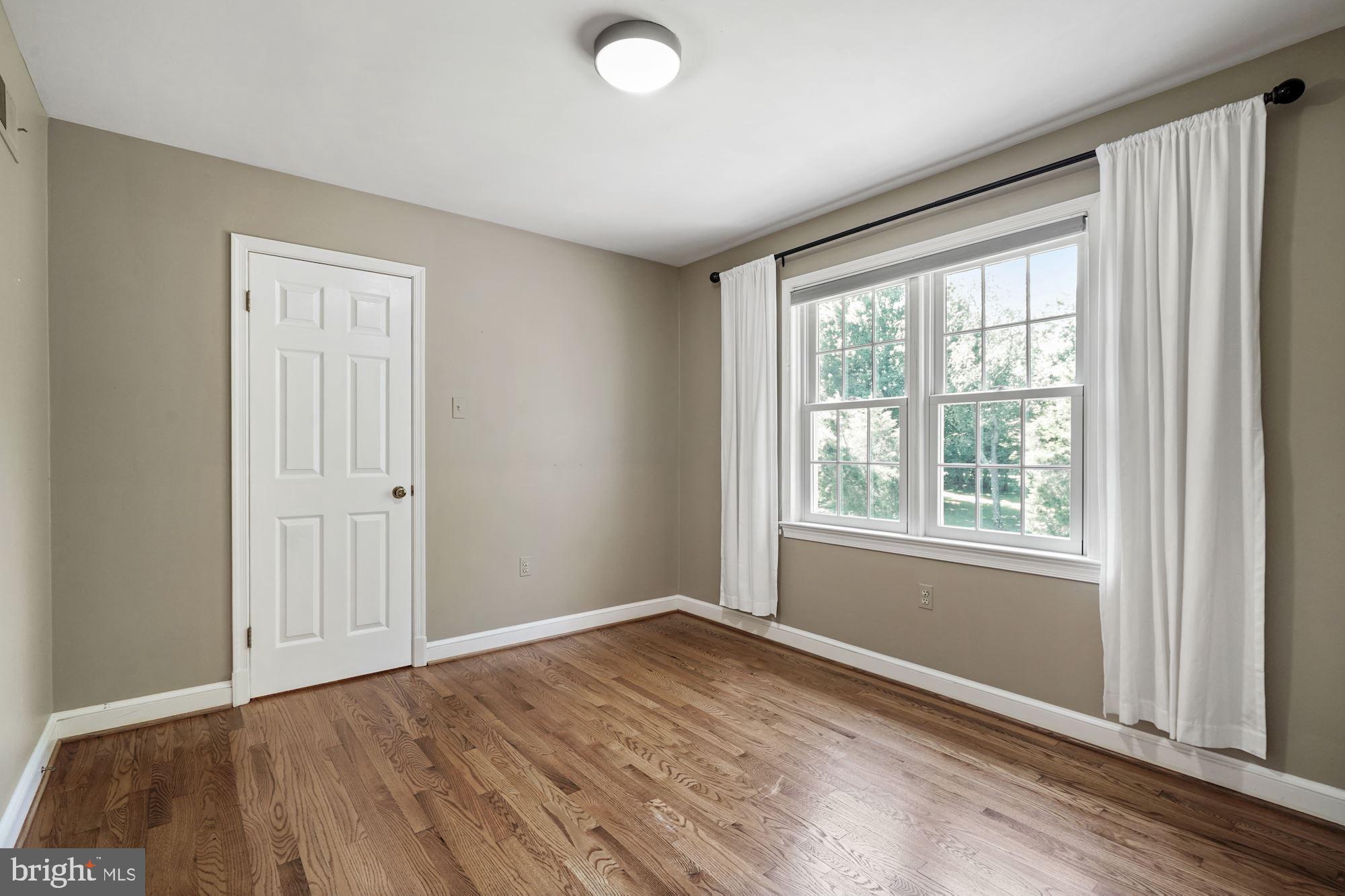 14604 Springfield Road Darnestown, MD 20874 - Photo 32 of 40 Bedroom #4