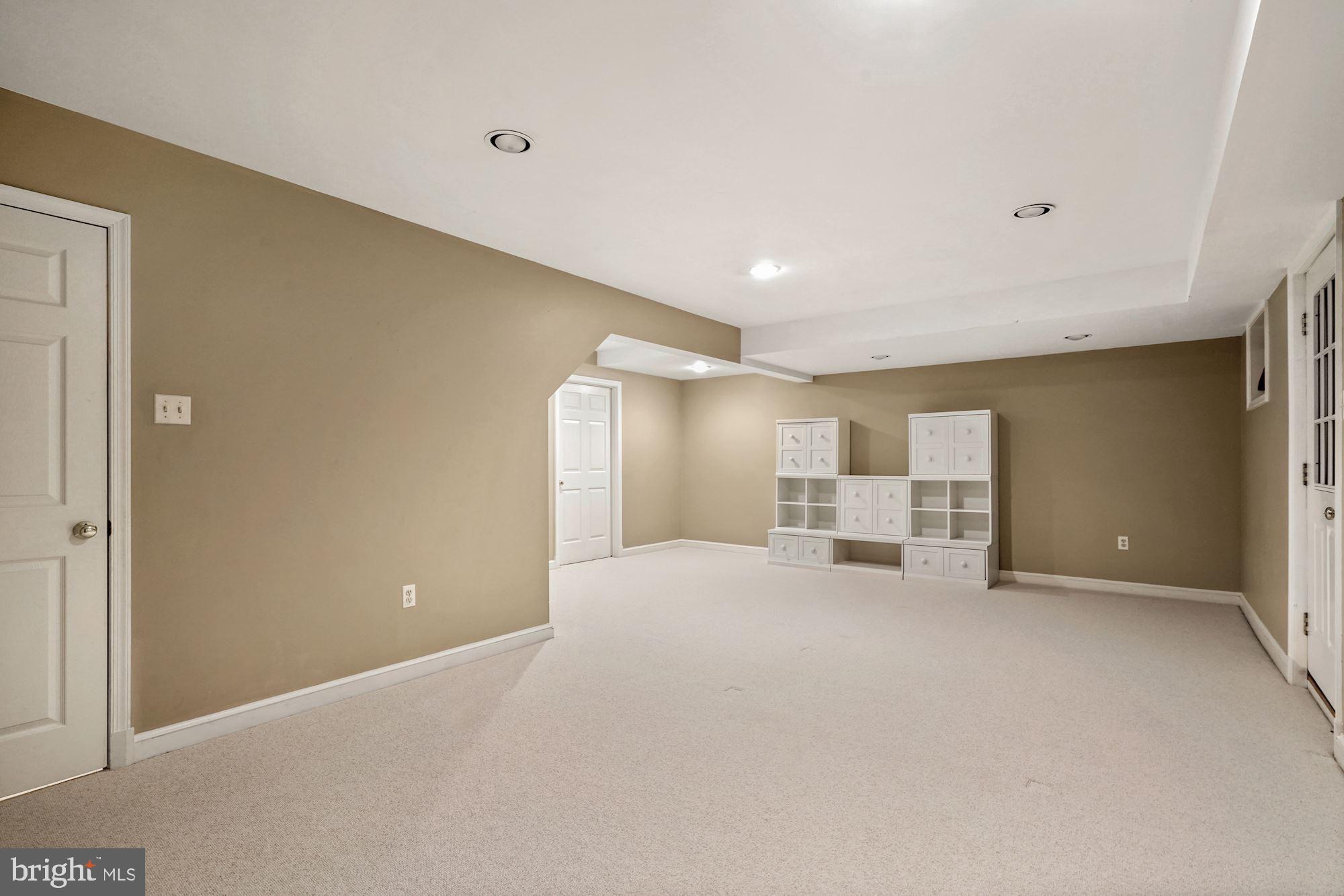 14604 Springfield Road Darnestown, MD 20874 - Photo 33 of 40 Finished lower level
