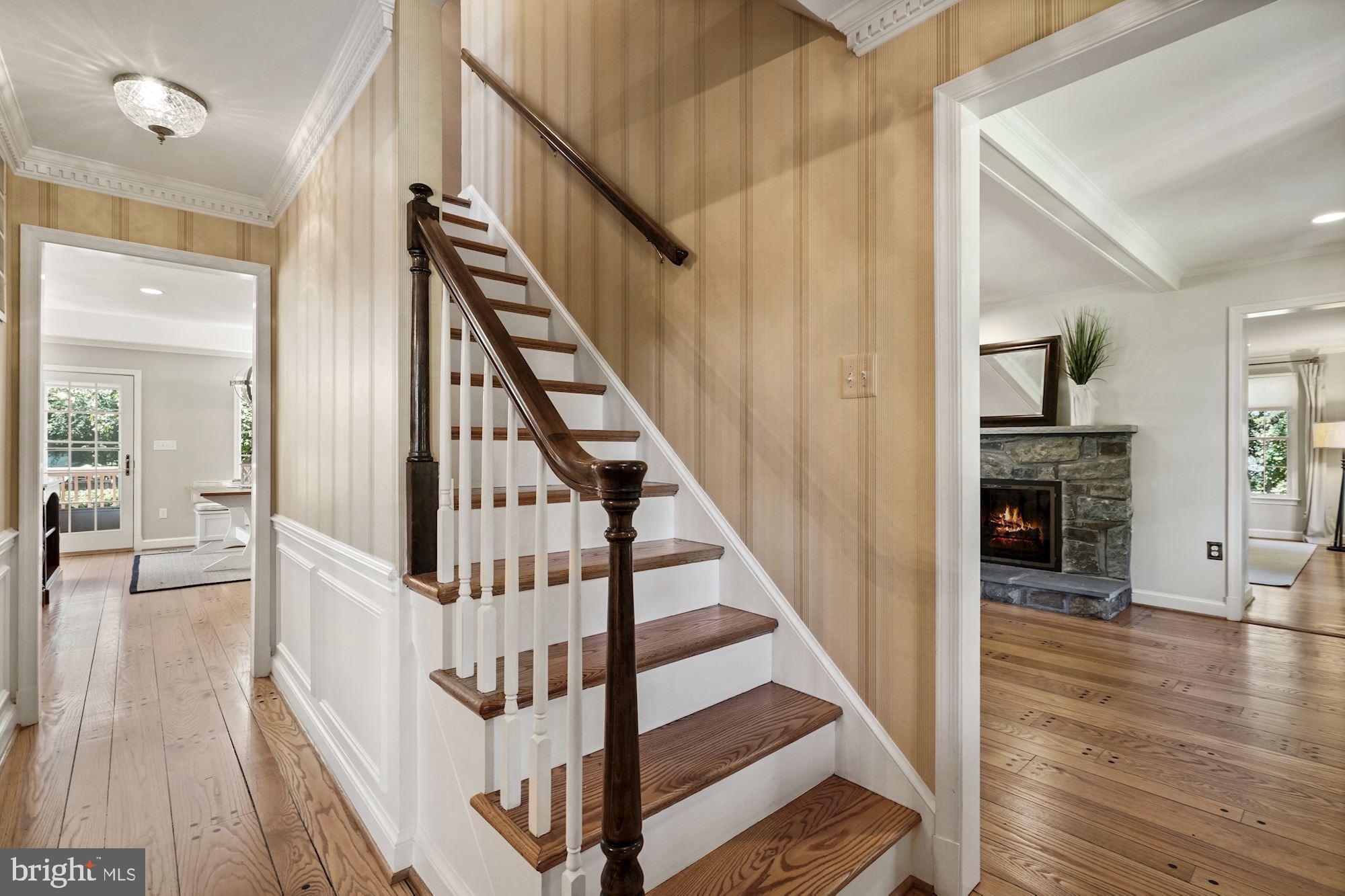 Gorgeous Oak-pegged Hardwood Floors