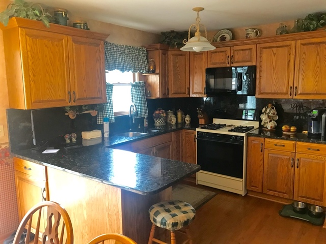 706 Plank Road New Lenox, IL 60451 - Photo 2 of 7