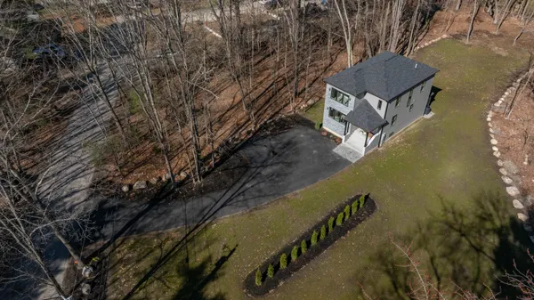 $699,999 | 9 Trues Parkway, Sandown, NH 03873