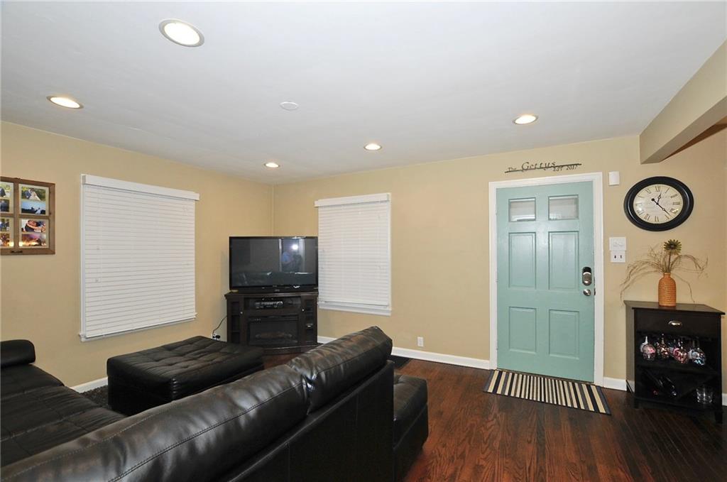 1663 Broad Ripple Avenue Indianapolis, IN 46220 - Photo 9 of 23 Gallery Image 9