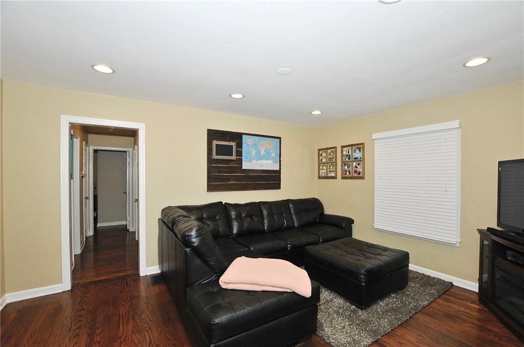 1663 Broad Ripple Avenue Indianapolis, IN 46220 - Photo 10 of 23 Gallery Image 10