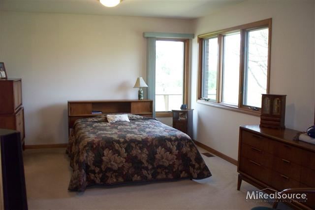 1036 Stein Road St. Clair, MI 48079 - Photo 18 of 30 31186304-17.JPG