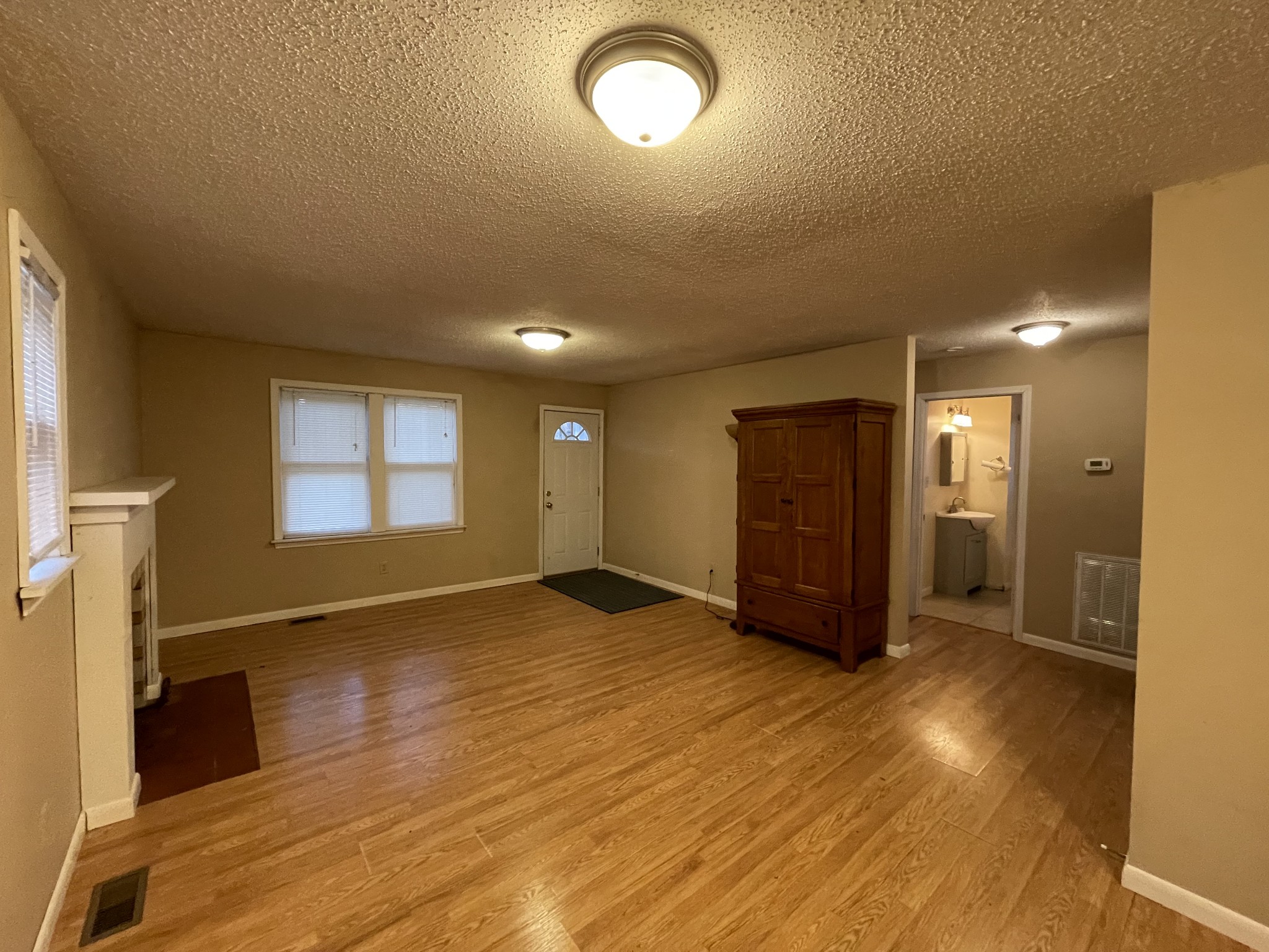 401 High Point Drive Centerville, TN 37033 - Photo 8 of 23 a view of empty room with wooden floor