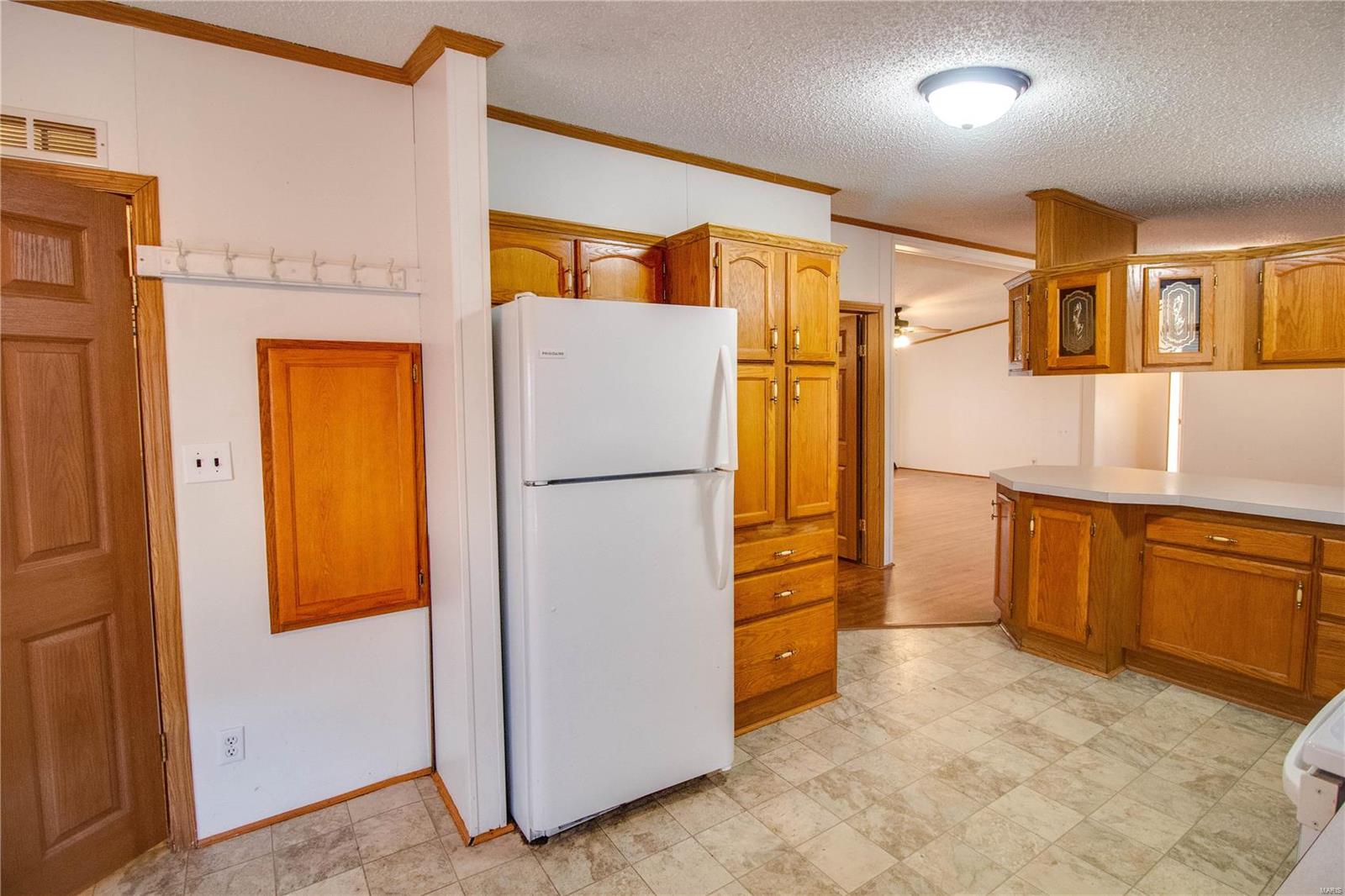 14430 Spillway Road Girard, IL 62640 - Photo 20 of 45