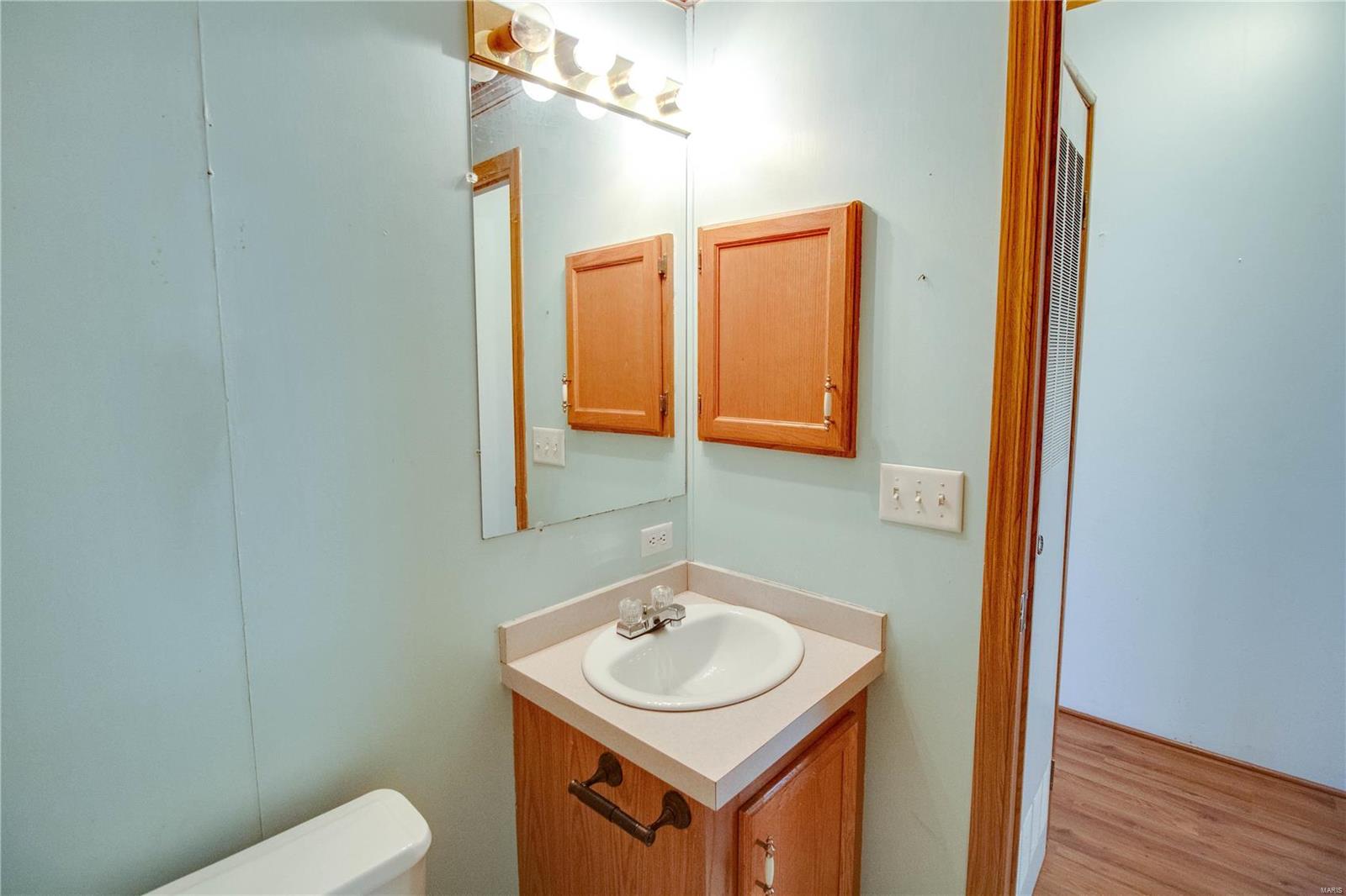 14430 Spillway Road Girard, IL 62640 - Photo 31 of 45