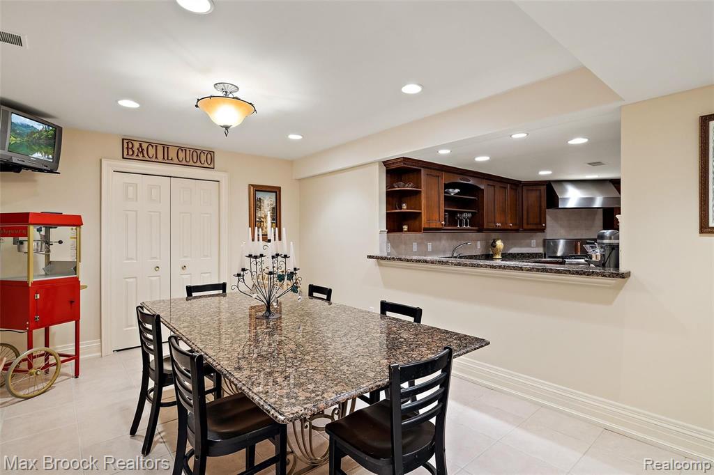 28501 West 14 Mile Road Farmington Hills, MI 48334 - Photo 54 of 67
