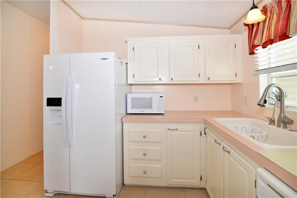 7629 Chasta Road, Unit 7629 Micco, FL 32976 - Photo 9 of 35 Gallery Image 9