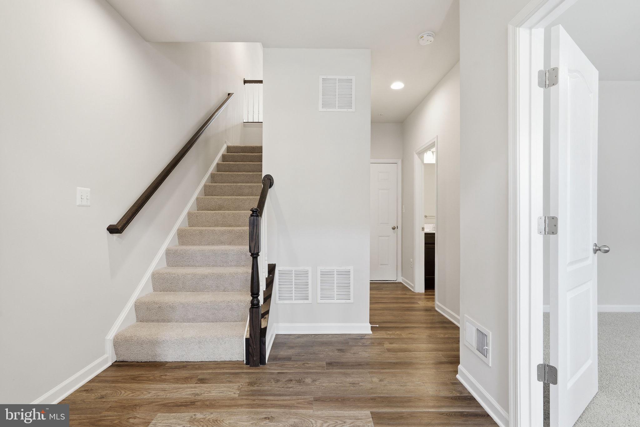 304 Spring Bank Way Frederick, MD 21701 - Photo 14 of 34