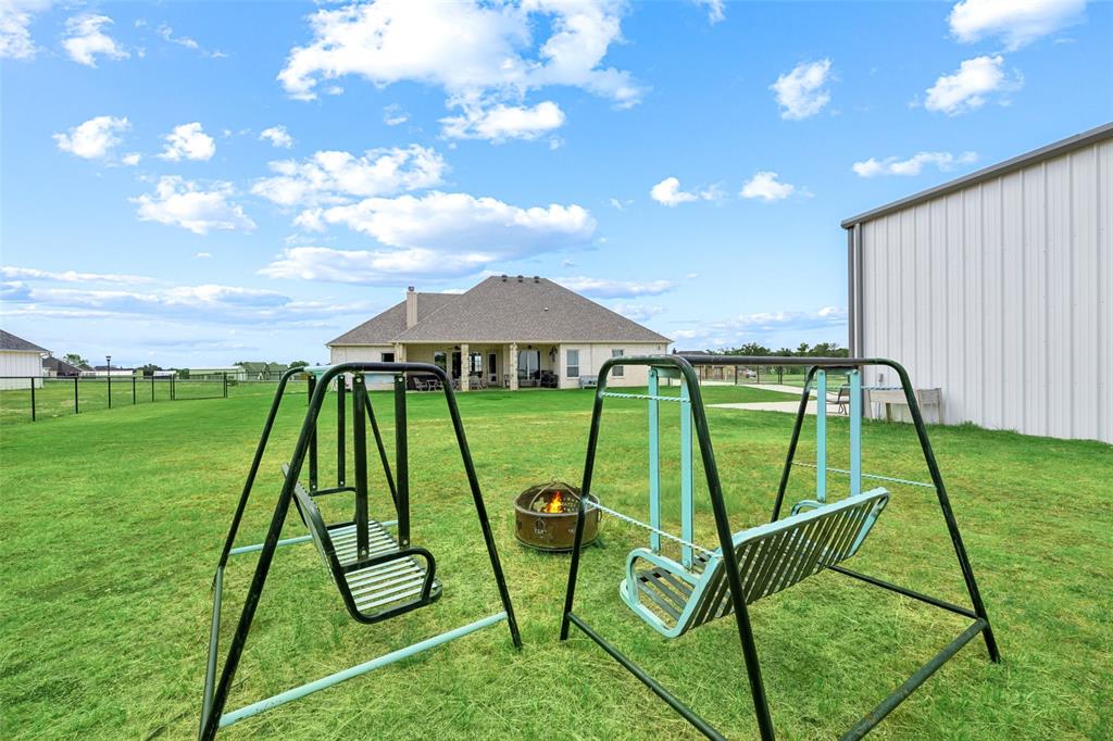 140 Clayton Crossing Springtown, TX 76082 - Photo 31 of 40