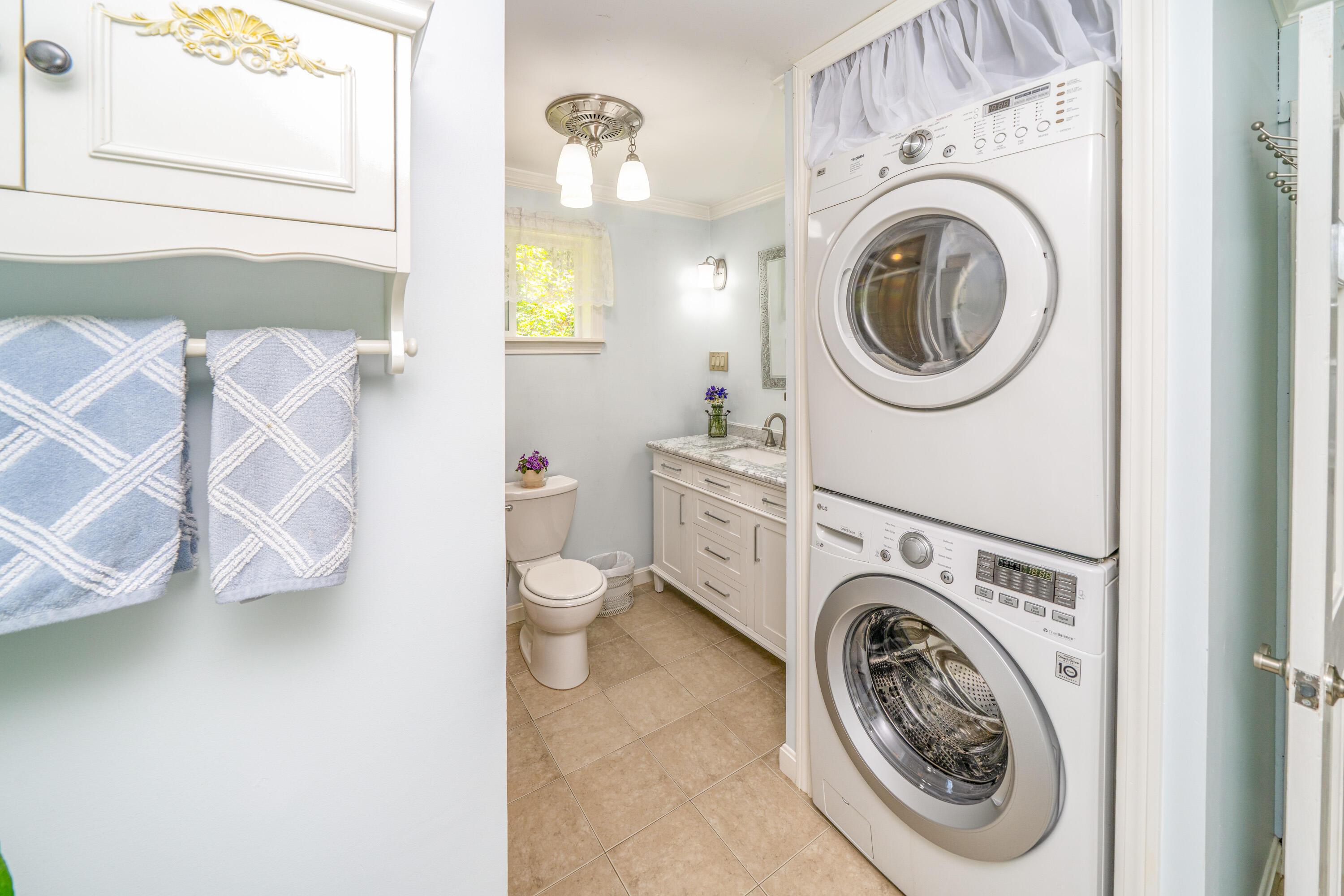 105 Perry Greene Hill Road Waldoboro, ME 04572 - Photo 18 of 61 1st floor full bathroom and laundry room