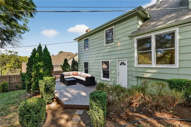 $297,500 | 10412 Indiana Avenue, Kansas City, MO 64137