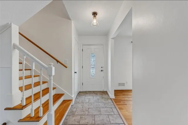 $297,500 | 10412 Indiana Avenue, Kansas City, MO 64137