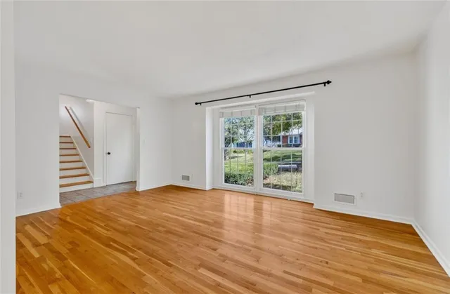 $297,500 | 10412 Indiana Avenue, Kansas City, MO 64137