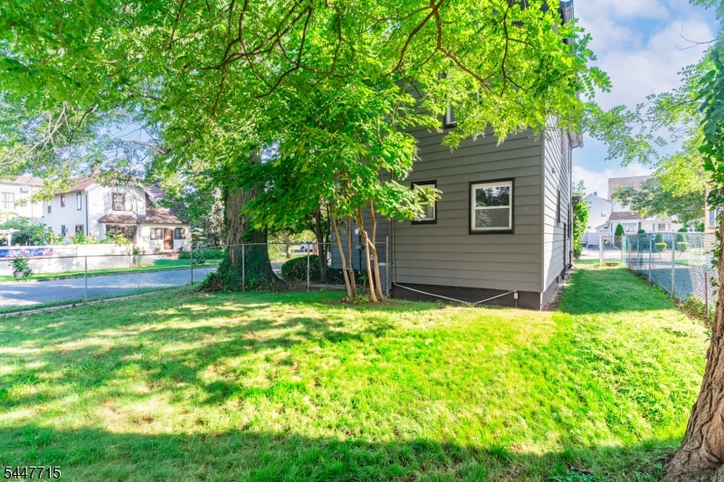 857 Livingston Road Elizabeth, NJ 07208 - Photo 33 of 35