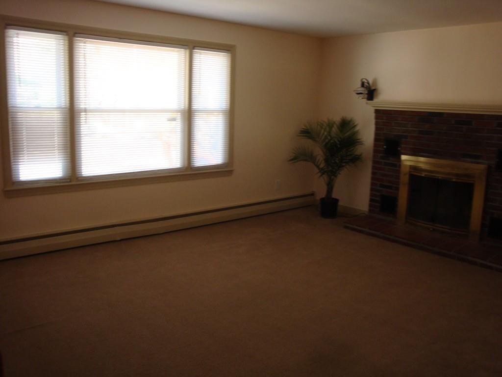643 Lebanon Hill Road Southbridge, MA 01550 - Photo 4 of 17 Gallery Image 4