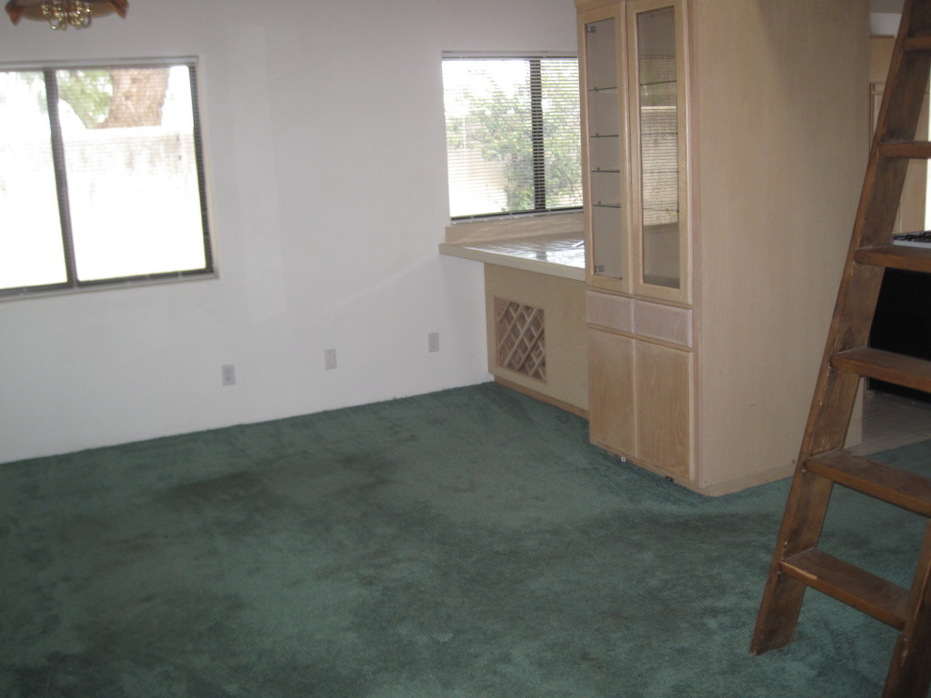 1186 Palomino Road Santa Barbara, CA 93105 - Photo 17 of 21 an empty room with windows