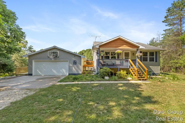 $319,900 | 11778 Red Feather Lane, Stanwood, MI 49346