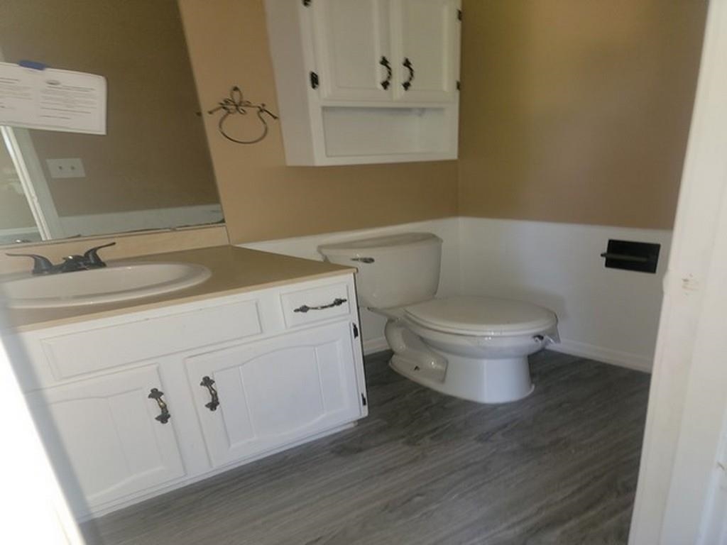 5147 Mackinaw Road Saginaw, MI 48603 - Photo 10 of 21