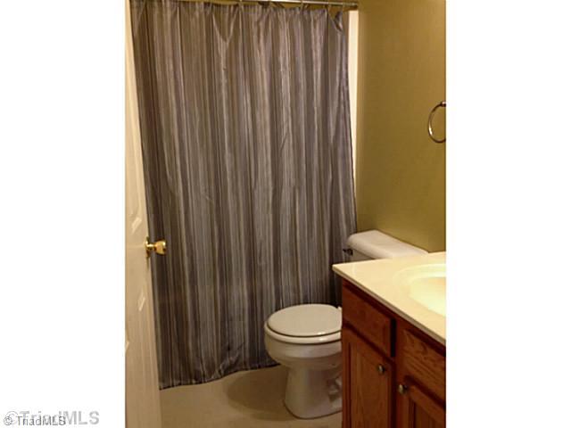 5310 Springhouse Farm Road Winston-Salem, NC 27107 - Photo 14 of 14 Bath.
