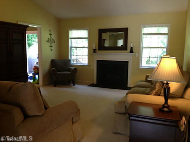 5310 Springhouse Farm Road Winston-Salem, NC 27107 - Photo 3 of 14 Living Room.