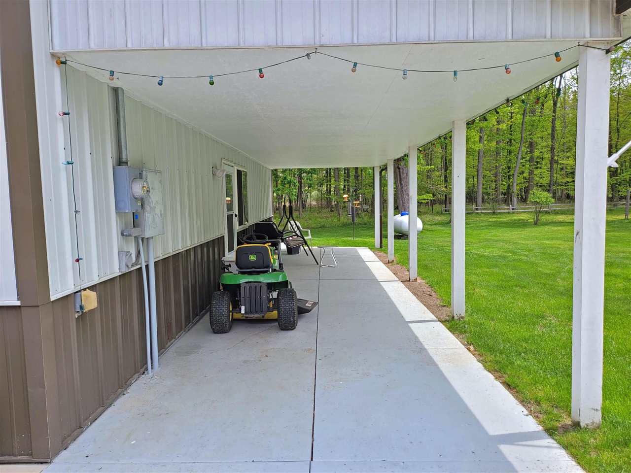11673 Ferden Road Chesaning, MI 48616 - Photo 27 of 39 50041943-26.JPG
