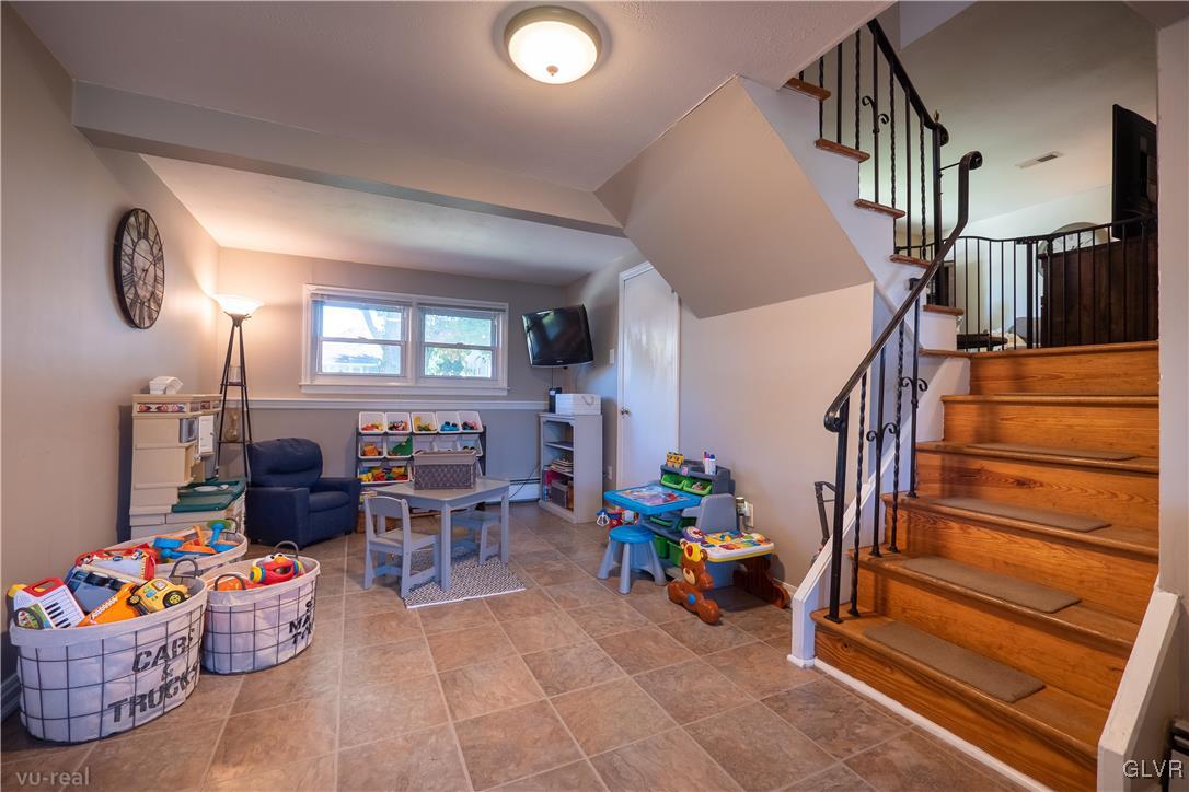 2977 Avon Road Bethlehem, PA 18017 - Photo 15 of 30 Gallery Image 15