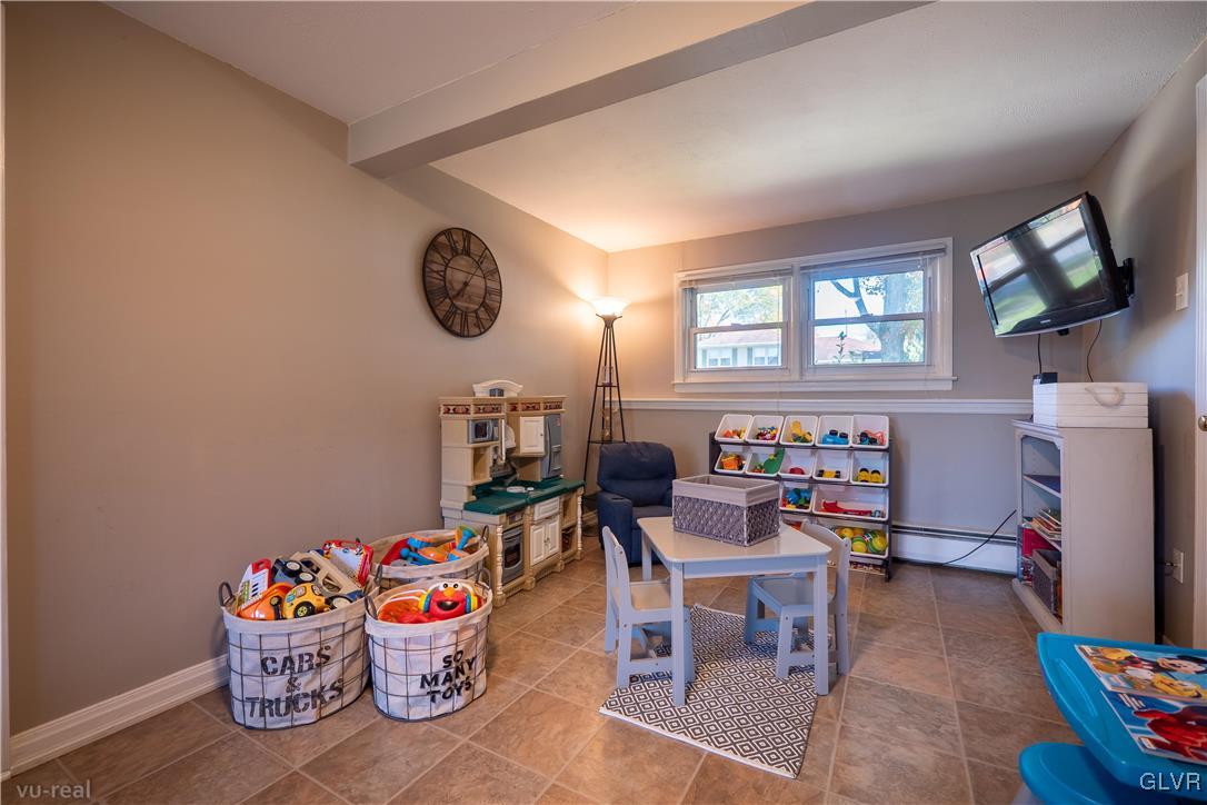 2977 Avon Road Bethlehem, PA 18017 - Photo 16 of 30 Gallery Image 16