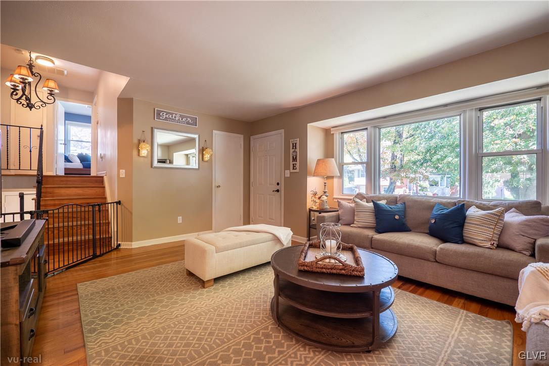 2977 Avon Road Bethlehem, PA 18017 - Photo 4 of 30 Gallery Image 4