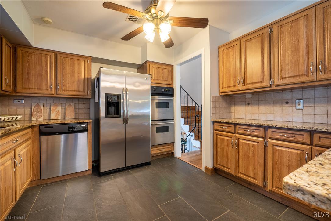 2977 Avon Road Bethlehem, PA 18017 - Photo 9 of 30 Gallery Image 9