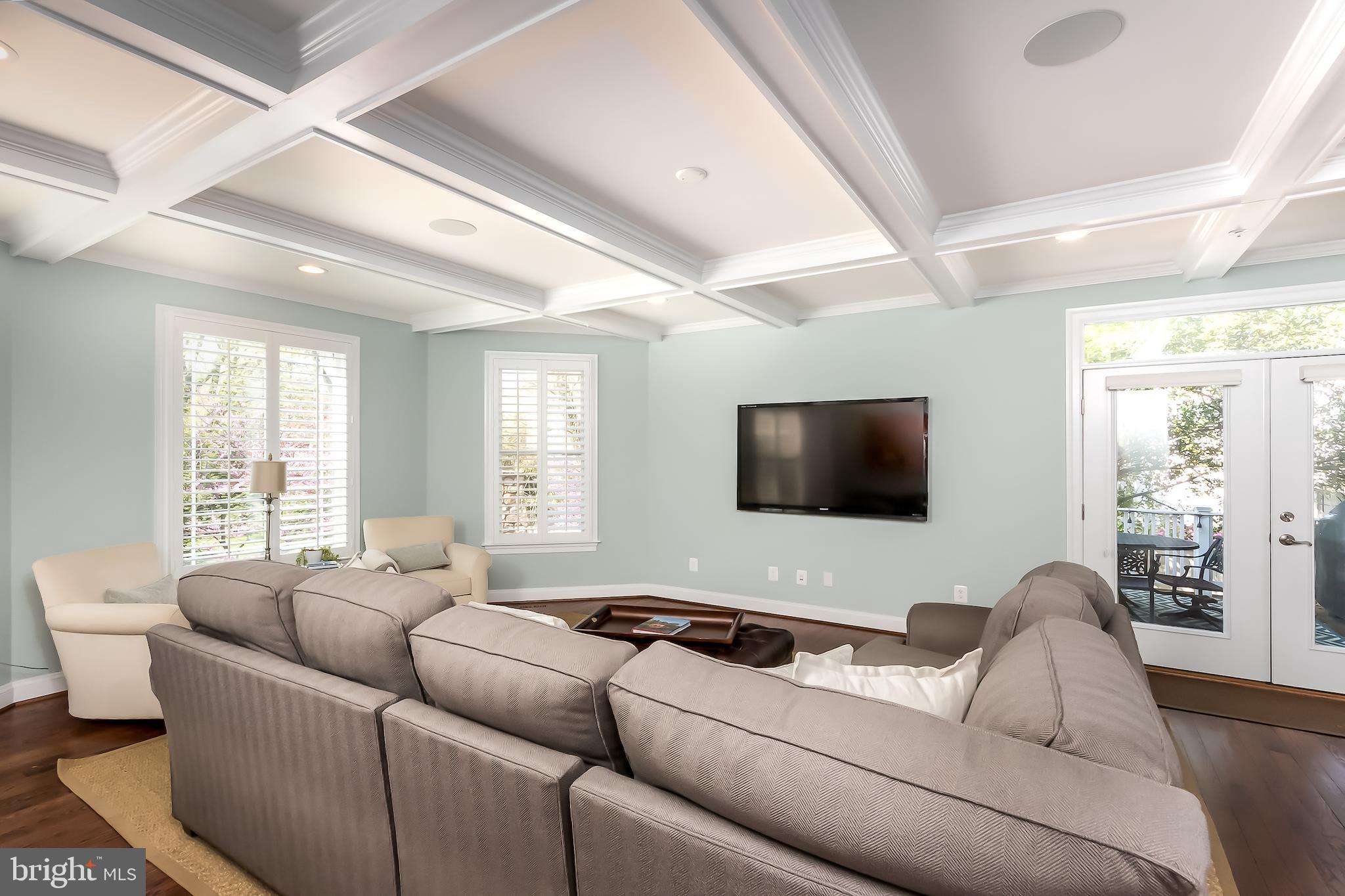 6004 Kirby Road Bethesda, MD 20817 - Photo 2 of 26