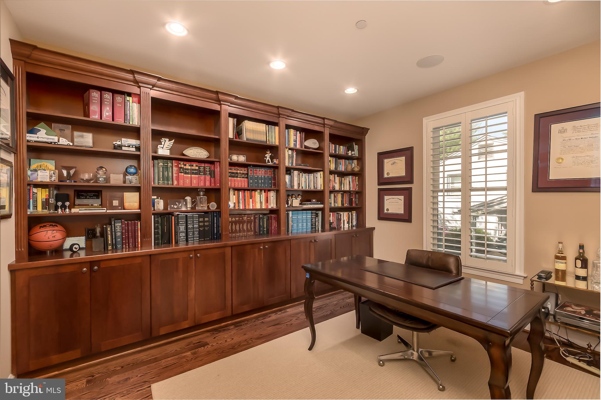 6004 Kirby Road Bethesda, MD 20817 - Photo 8 of 26